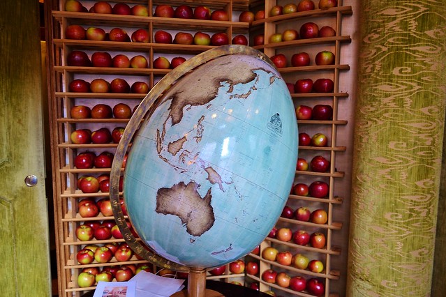 Bellerby's Egg Globe